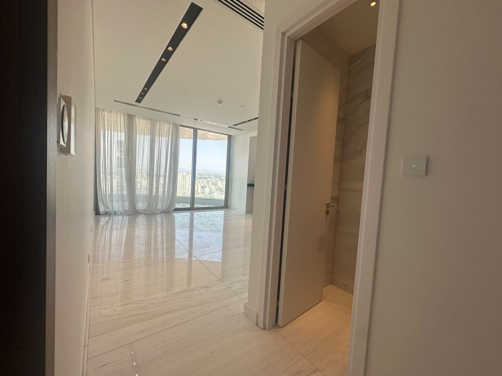 Luxury 2-Bedroom Apartment at 19th Floor in Nicosia City Centre