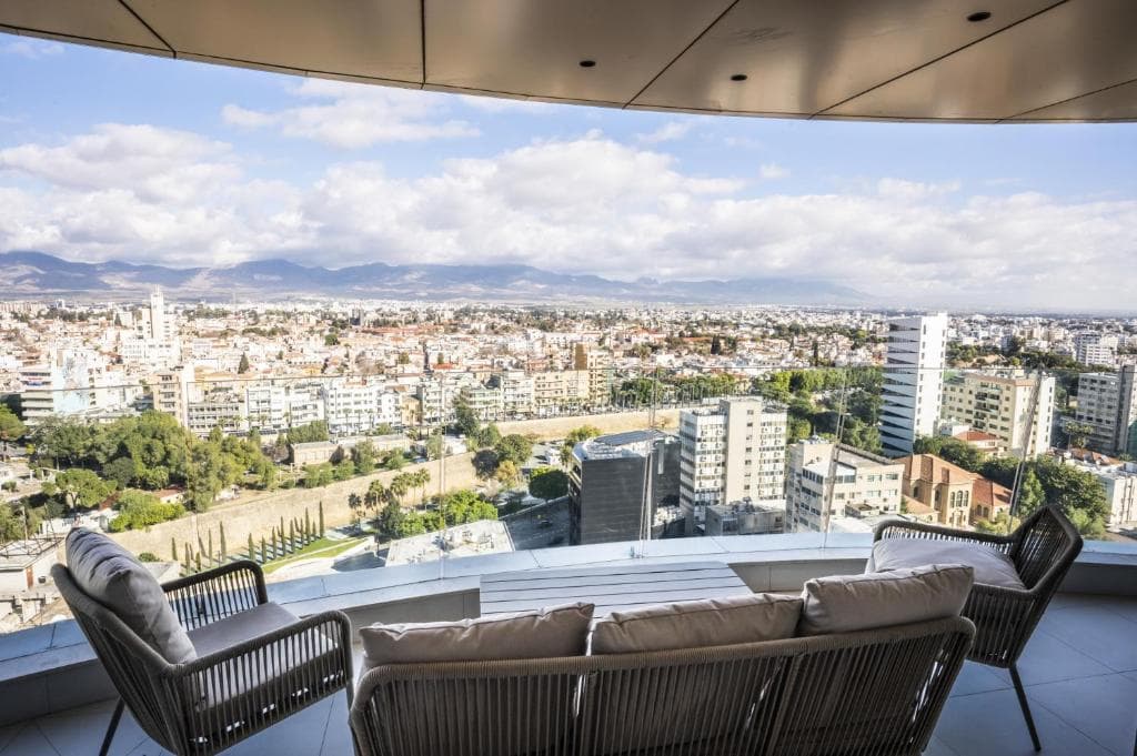 Luxury 2-Bedroom Apartment at 19th Floor in Nicosia City Centre