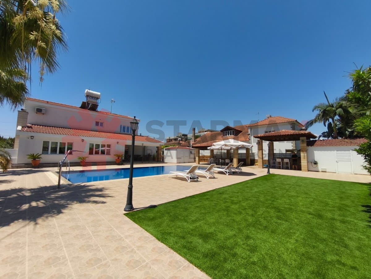 Luxury 5 Bedroom Villa for Sale in Aradippou, Larnaca
